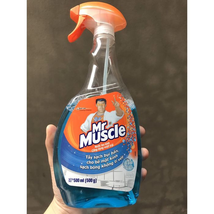 Hình ảnh minh họa nước lau kính Mr Muscle
