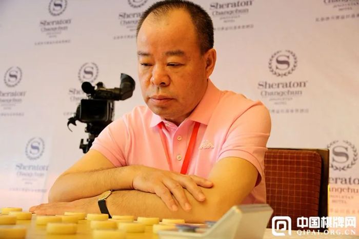 Hình ảnh Đông Bắc Hổ Triệu Quốc Vinh - Huyền thoại cờ tướng Trung Hoa