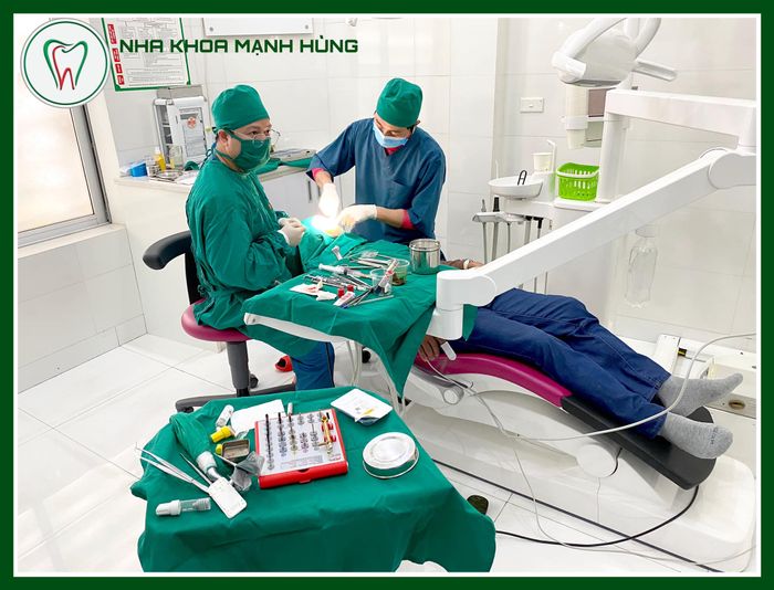 Hệ thống trang thiết bị tân tiến tại Nha Khoa Mạnh Hùng