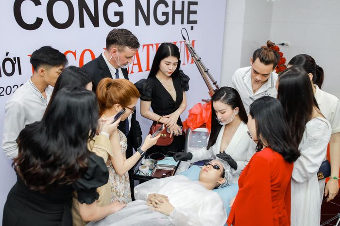 Không gian sang trọng và hiện đại tại Thanh Thien Beauty House