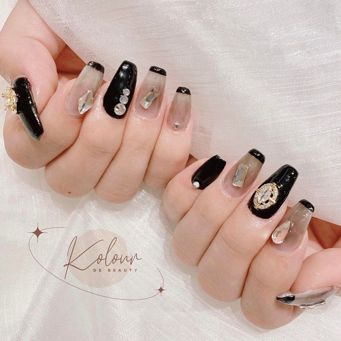 Hình ảnh ấn tượng về Học viện Thẩm mỹ Kolour