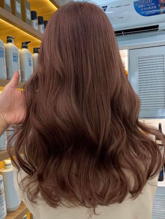 Không gian thiết kế hiện đại và đầy nghệ thuật tại Hair Salon Hùng