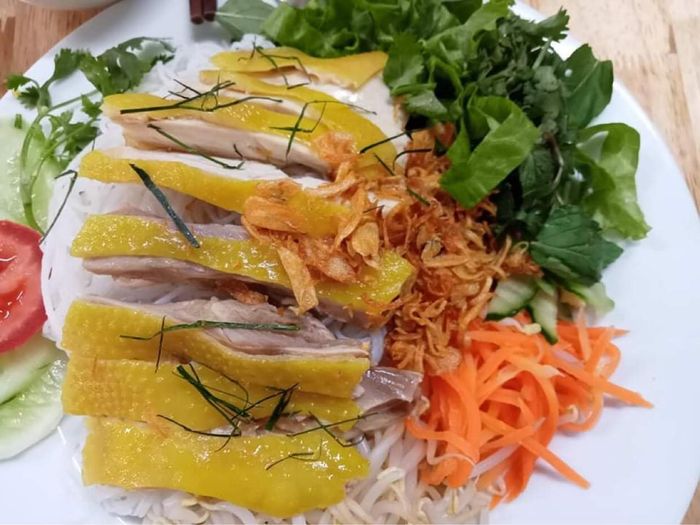 Hình ảnh cơm gà Hải Nam bắt mắt