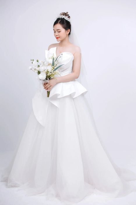 Ảnh cưới đẹp tựa tranh vẽ - Triều Phạm Bridal bộ 1