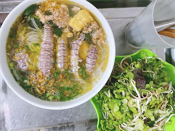 Bún hải sản thơm ngon tại Cù Kỳ Quán - trải nghiệm hương vị biển cả qua tô bún đậm đà