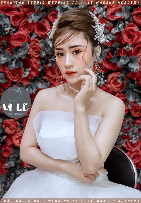 Bộ sưu tập kiểu tóc và makeup cô dâu đẹp ngỡ ngàng - Trầu Cau Studio Ảnh 2