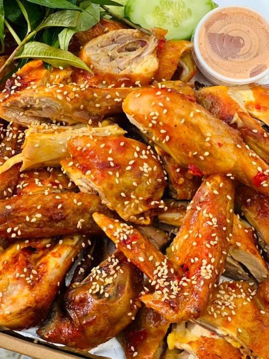 Gà Nướng 238 - Hình ảnh món gà quay vàng ươm hấp dẫn