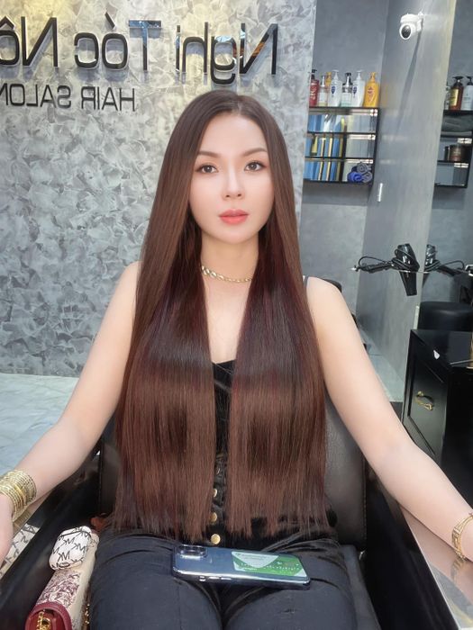 Không gian sang trọng và chuyên nghiệp tại Salon Nghi Tóc Nối - Ảnh 1