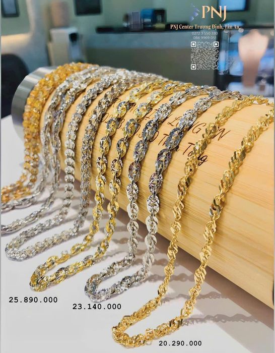 PNJ Nguyễn Huệ - Không gian trưng bày trang sức đẳng cấp quốc tế
