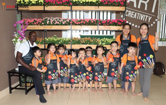 Khuôn viên hiện đại tại VicoSchool (Ảnh 1)