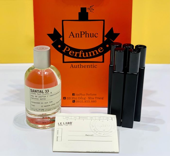 AnPhuc Perfume ảnh 2 - Khoảnh khắc đẹp lưu giữ bộ sưu tập nước hoa đa dạng, từ những mùi hương nồng nàn đến thanh khiết.