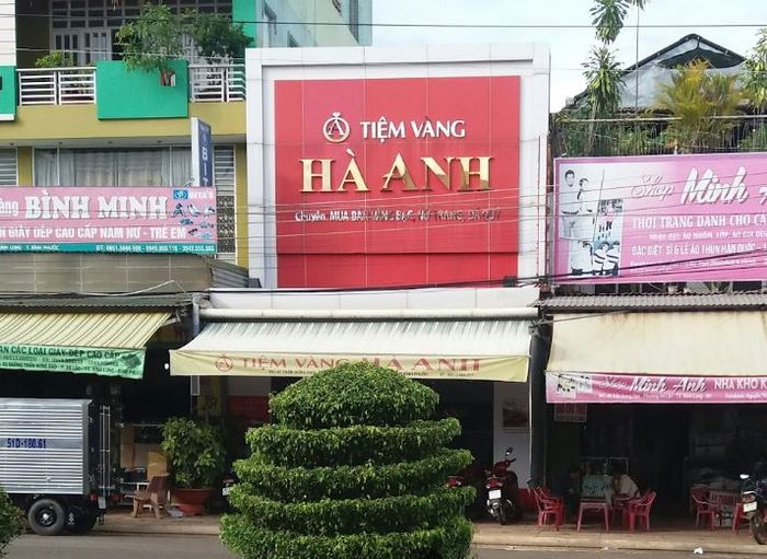 Hình ảnh Tiệm Vàng Hà Anh – Nét Đẹp Tinh Tế Từ Chất Liệu Đến Thiết Kế