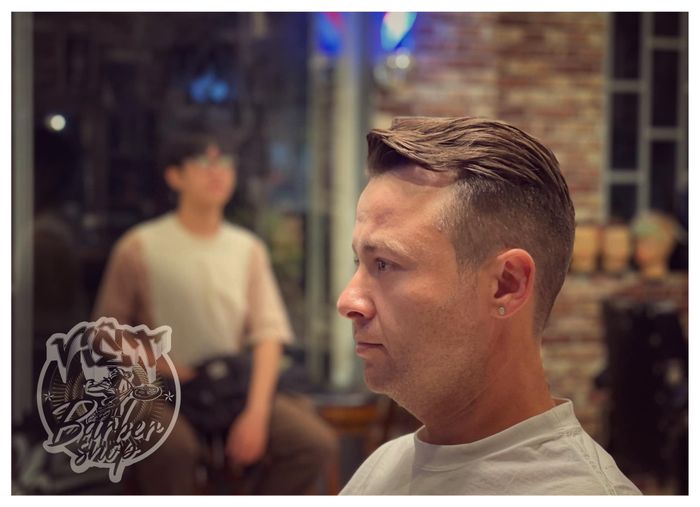 Không gian làm việc chuyên nghiệp tại Việt Barber Shop