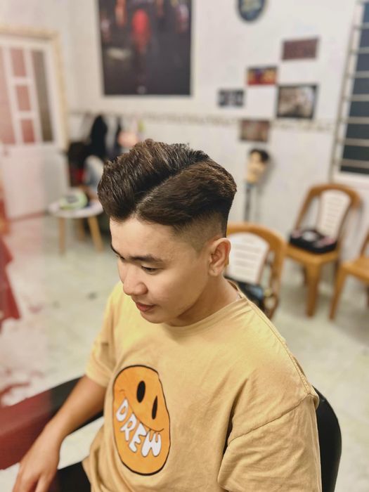Không gian hiện đại và chuyên nghiệp tại Ben Barber Shop