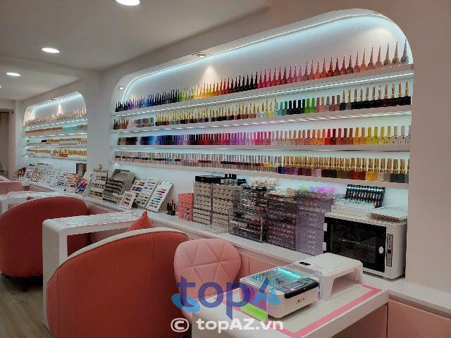 RI-O Nail&More - Nơi đam mê nail tỏa sáng
