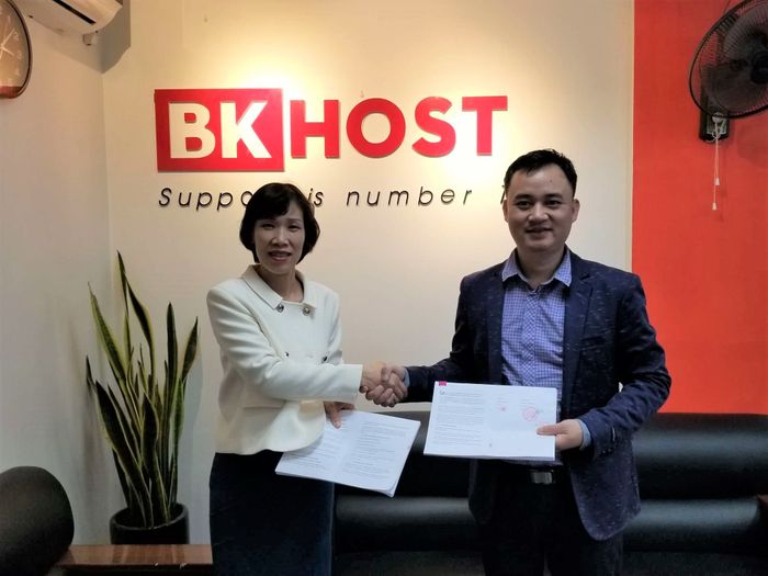 Hình ảnh hệ thống máy chủ hiện đại của BKHOST