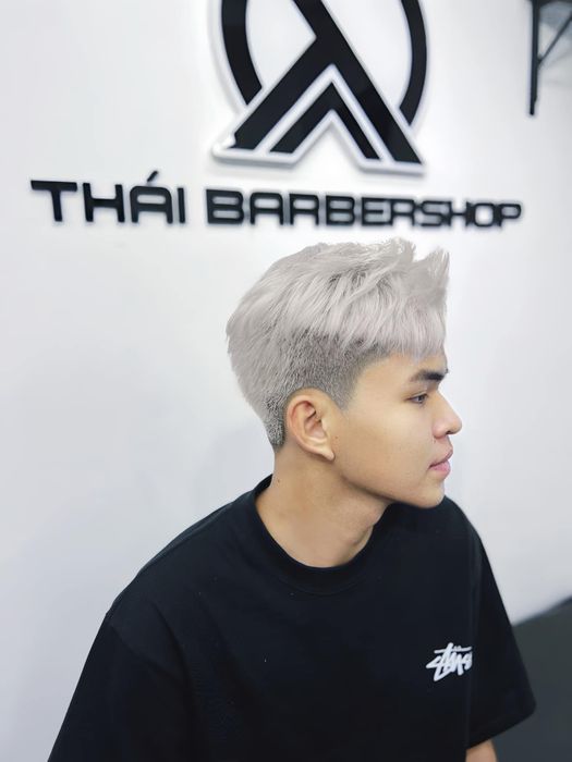 Ảnh 2 - THÁI BARBERSHOP: Lưu giữ khoảnh khắc những kiểu tóc nghệ thuật đầy ấn tượng.