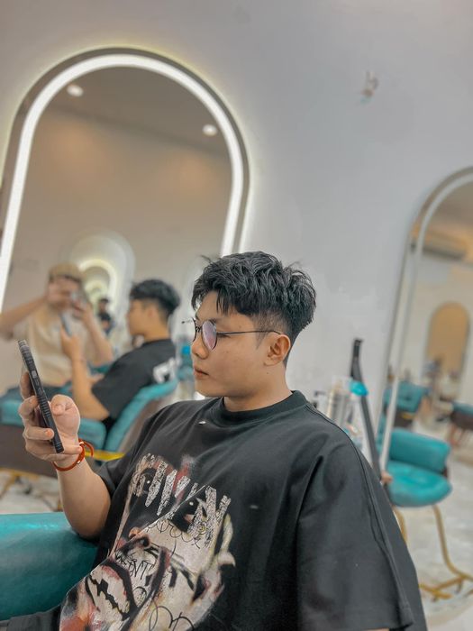 Những tác phẩm nghệ thuật tóc nam tại 1995 HairSalon-Long Xuyên