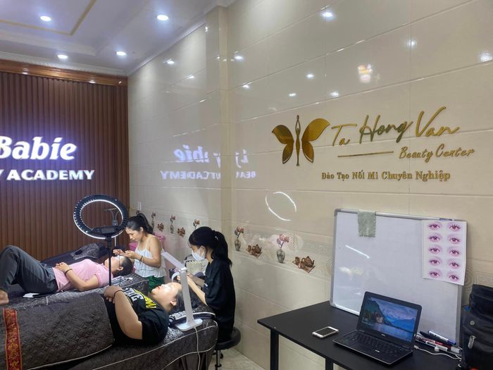 Hình ảnh Trung tâm làm đẹp Tạ Hồng Vân