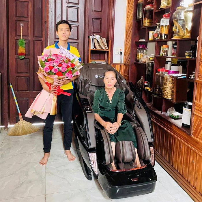 KLC ảnh 1 - Hình ảnh đầu tiên giới thiệu thương hiệu ghế massage cao cấp dẫn đầu thị trường
