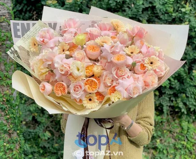 FLoLi - Điểm hẹn của những đóa hoa biết nói