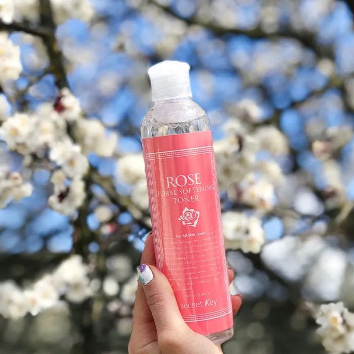 Ảnh minh họa chai Secret Key Rose Floral Softening Toner