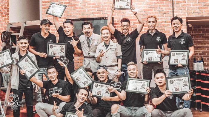 Học viên thực hành tại 4RAU Academy