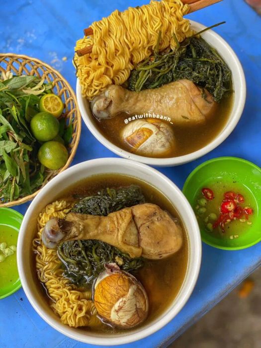 Hình ảnh món gà tần đặc biệt trong lon bia tại An Dương