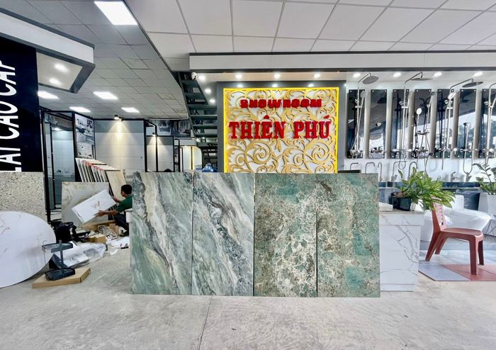 Hình ảnh Showroom Thiên Phú
