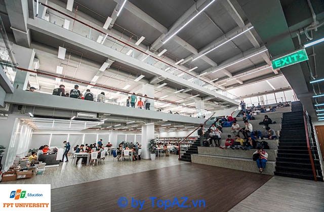 Một trong những thư viện đại học có thiết kế ấn tượng và hiện đại nhất tại TP.HCM