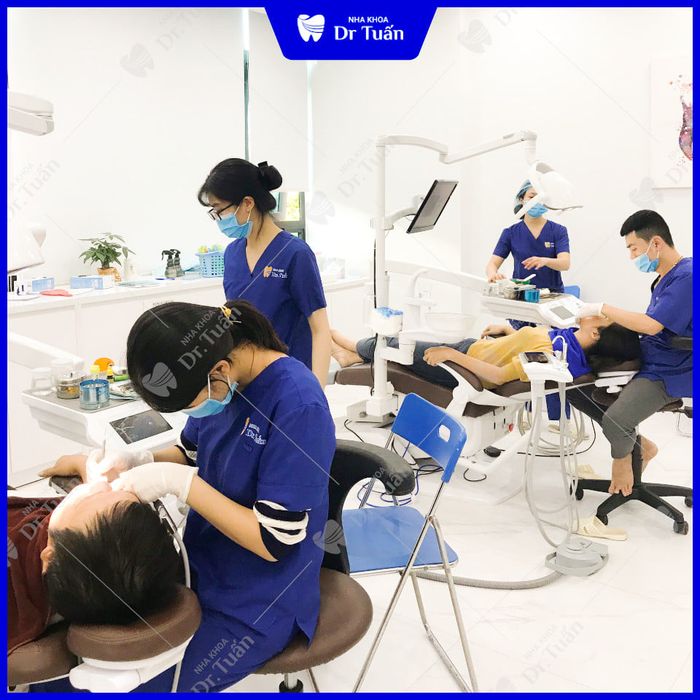 Hình ảnh phòng khám tiêu chuẩn tại Nha Khoa Dr. Tuấn Nhà Thờ