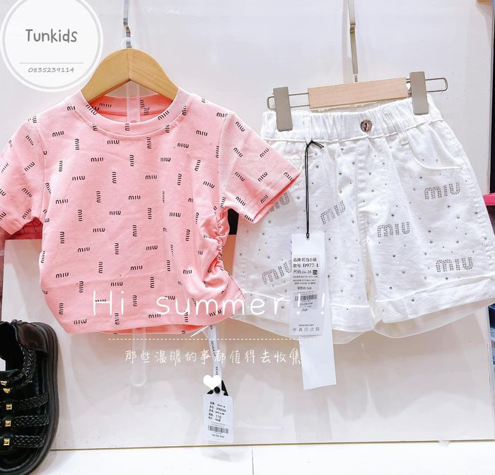 Không gian mua sắm tại Tunkids Hạ Long