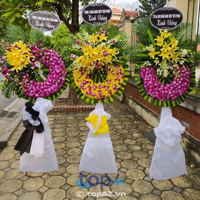 Địa chỉ mua hoa chia buồn chất lượng tại quận Long Biên
