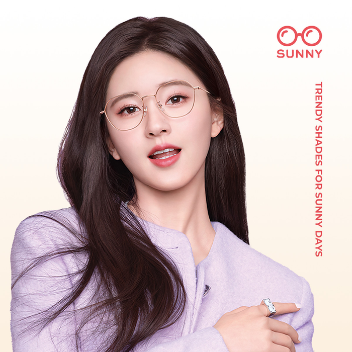 Không gian hiện đại và chuyên nghiệp tại Mắt kính Sunny