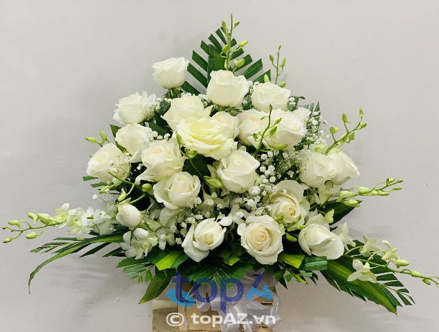 Địa chỉ mua hoa chia buồn uy tín tại quận Long Biên