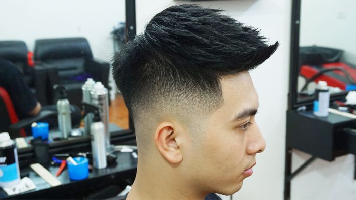 Không gian sang trọng và chuyên nghiệp tại Chính Barber
