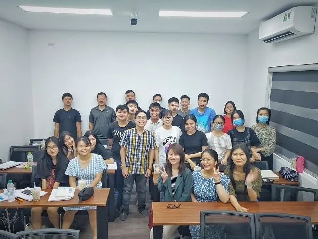 Môi trường học tập chuyên nghiệp tại DOL English