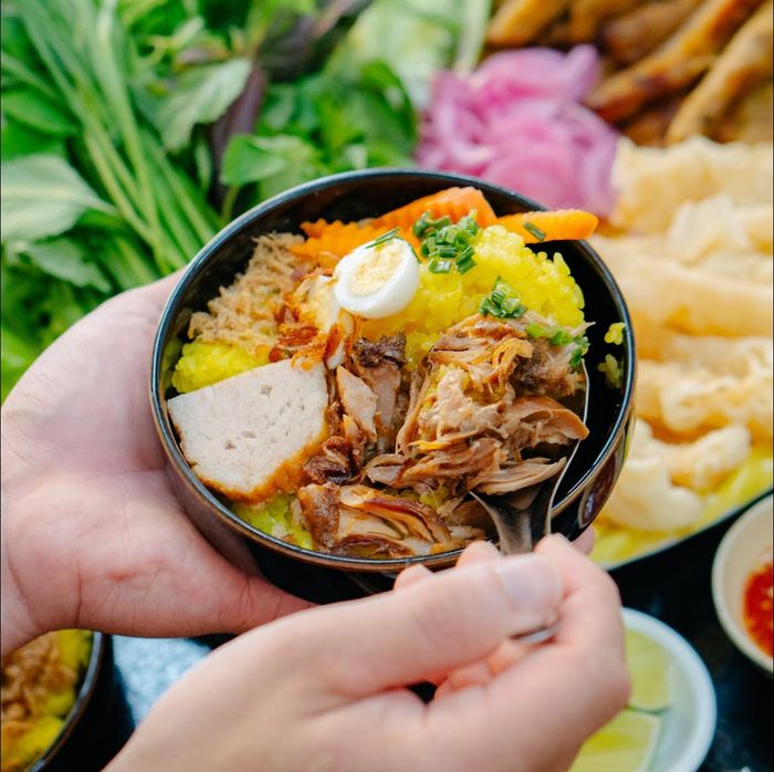 Hình ảnh xôi xéo đặc trưng tại Ông Bố Milk Tea