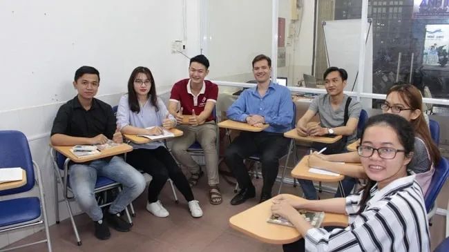 ICES - Hành trình chinh phục phát âm tiếng Anh chuẩn quốc tế