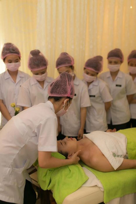 Khu vực điều trị chuyên nghiệp tại Spa Lê Quy (ảnh 2)