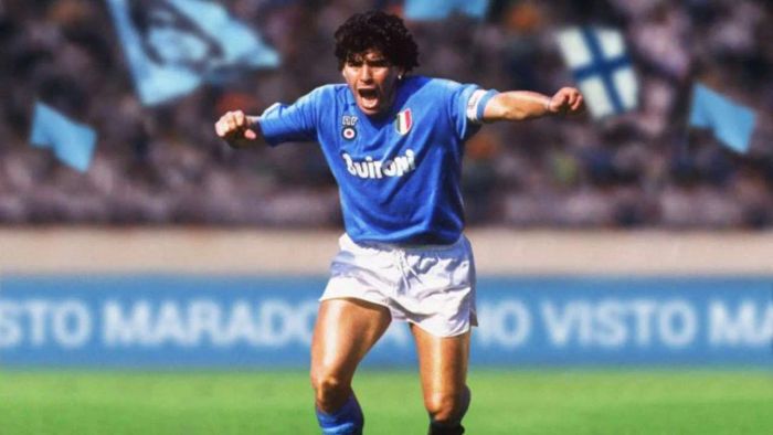 Khoảnh khắc Maradona thực hiện pha đá phạt đi vào huyền thoại