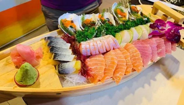 Uchi Sushi - Tinh hoa ẩm thực Nhật đương đại