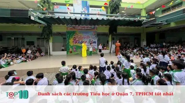 Trường Tiểu học Tân Quy - Nơi chắp cánh những ước mơ tuổi thơ bằng nền tảng giáo dục vững chắc và môi trường phát triển toàn diện.