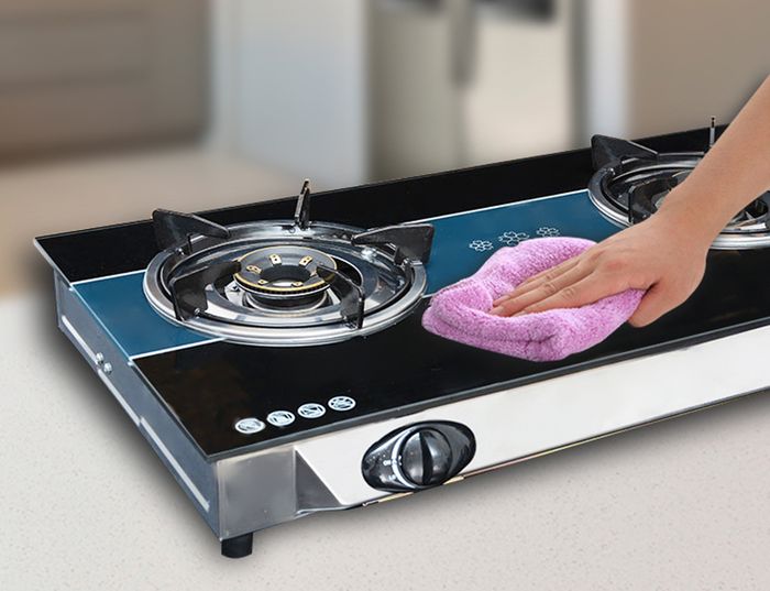 Bếp gas KIWA - Cận cảnh mặt kính và đầu đốt cao cấp