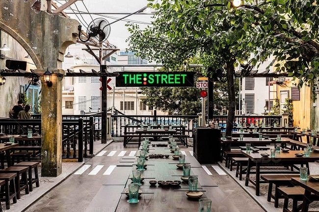 The Street - Điểm đến lý tưởng cho những buổi hội ngộ đầy hương vị