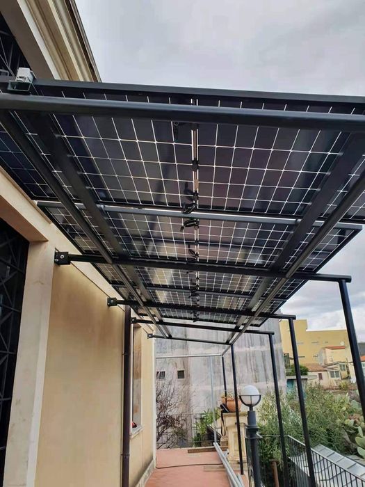 Hình ảnh hệ thống điện mặt trời tiêu biểu của Điện Mặt Trời Ninh Thuận