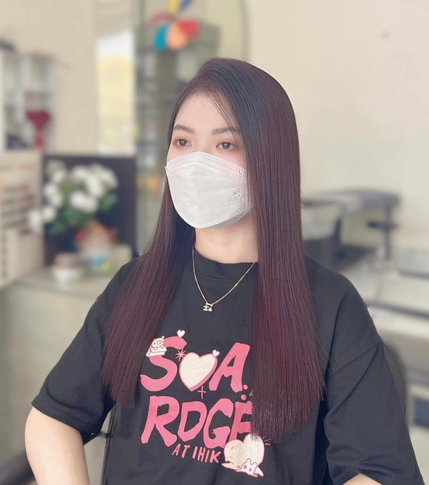Không gian sang trọng và dịch vụ chuyên nghiệp tại 1995 Hair Salon Academy