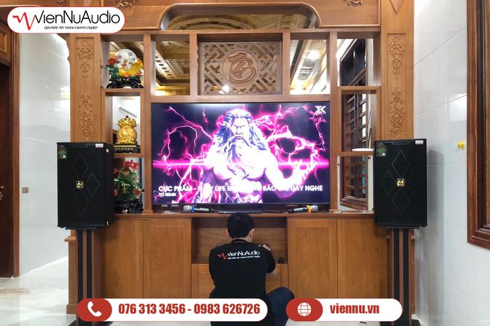 Hình ảnh showroom sang trọng của Viên Nữ Audio