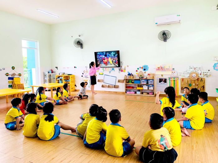 Hình ảnh 2 - Hoạt động học tập sáng tạo tại Hoa Lan