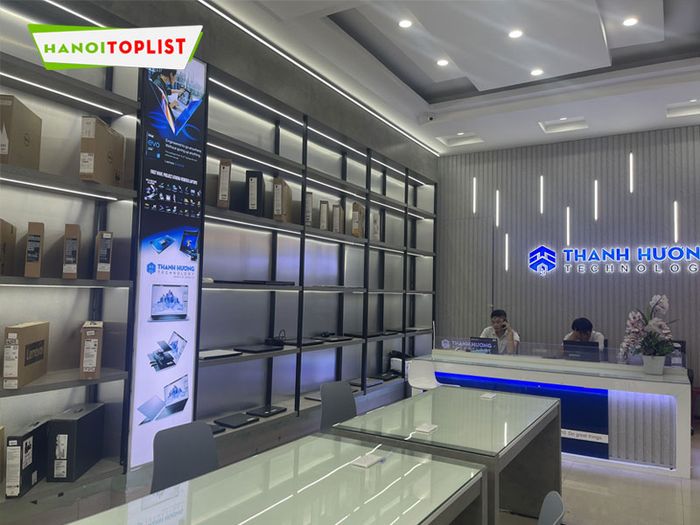 thanh-huong-technology-dia-chi-mua-laptop-cuy-tin-gia-tot-Mytour
